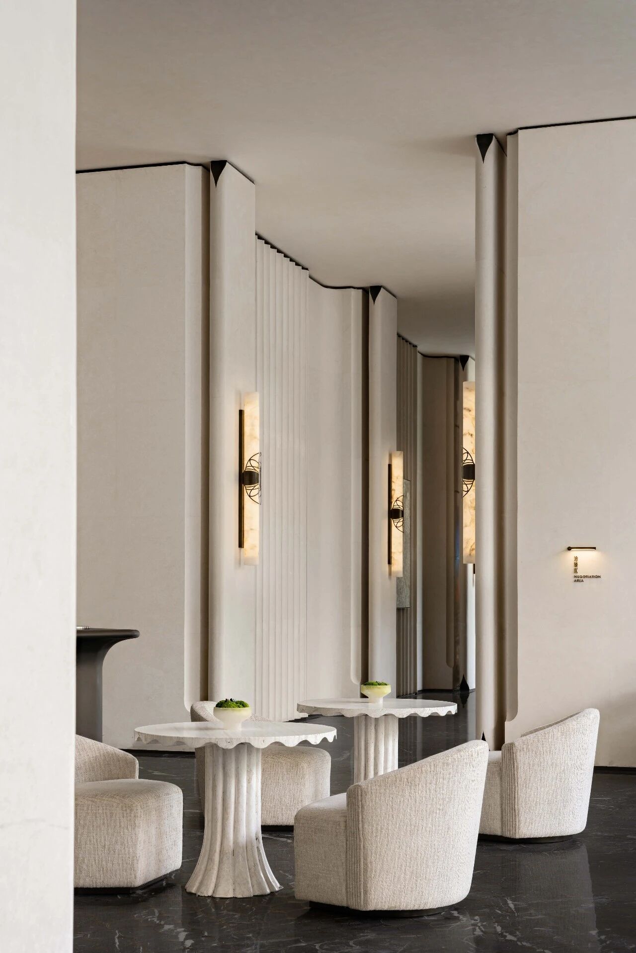 图片[29]-全球设计案例智能库_OJBKAI.COM【CCD】5398.63㎡ | 成都华润售楼处+样板间 隐逸繁华，寻光而至！| 69P-全球设计案例智能库_OJBKAI.COM设计智库