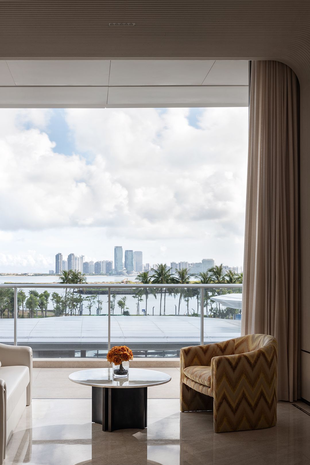 37cb9a8942bae0938fbee7b4506ff00b