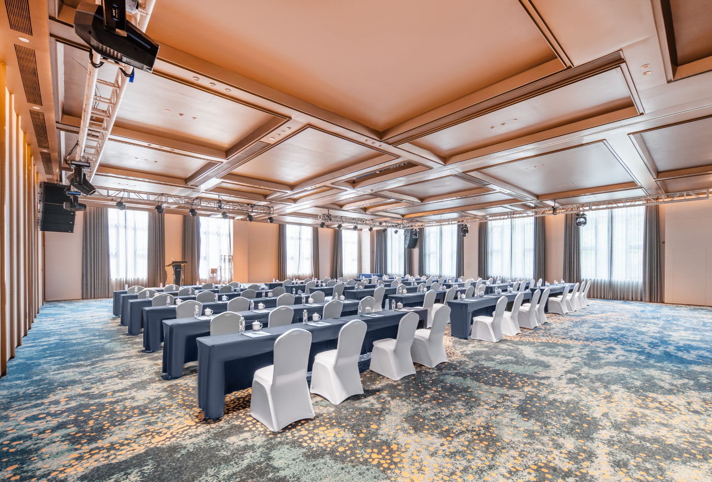 9430db5f81136e6c744091bcc00e568a