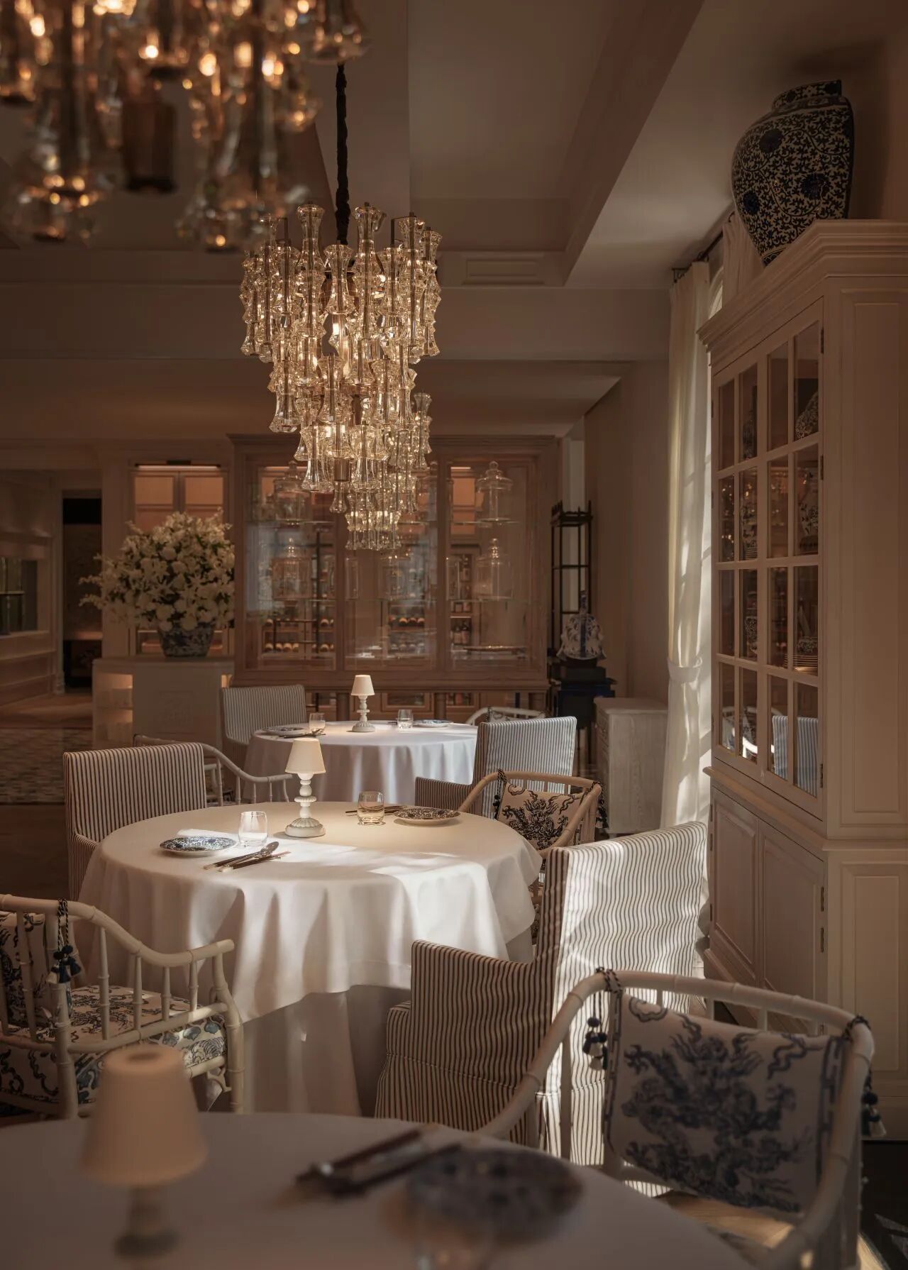 图片[40]-全球设计案例智能库_OJBKAI.COM【CCD】800㎡ | 深圳南山雍熙荣-新荣记餐厅设计 | 98P-全球设计案例智能库_OJBKAI.COM设计智库